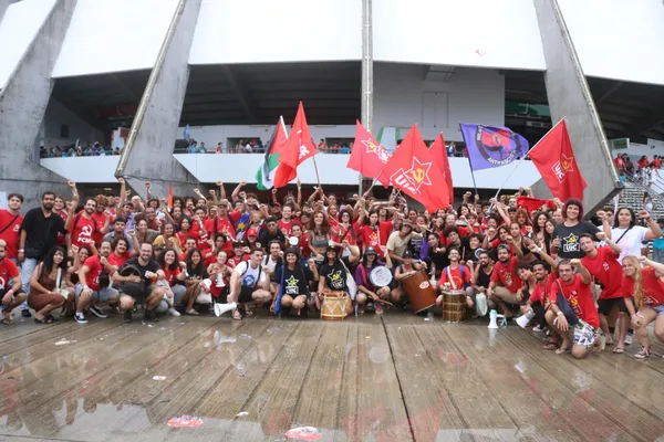 A HISTÓRIA DA JUVENTUDE COMUNISTA NÃO CABE EM UM REGISTRO DE MARCA