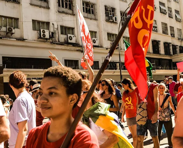 Camarada Nathália Souza, presente! Hoje e sempre!