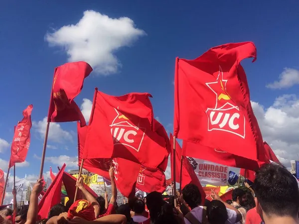 Política de alianças: contradição, inconsistência e a implosão do Campo Popular.